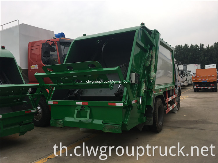 Garbage Collector Truck5
